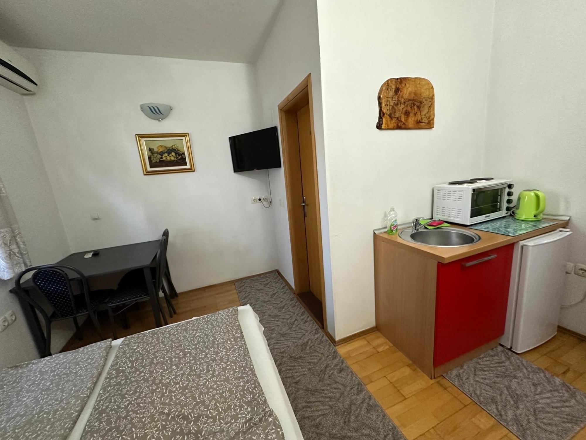 Villa Anja Apartments Mostar Exterior photo